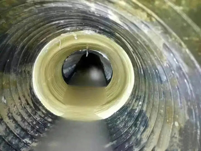 印台内衬修复法通常适用于哪些类型的断面管道